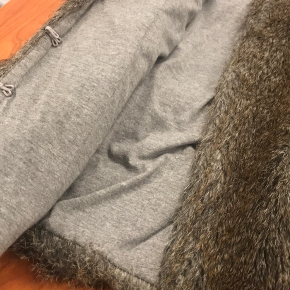 Faux fur vest - Picture 2 of 7